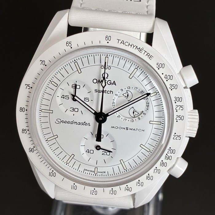 Omega x Swatch Mission to the MOON PHASE SO33W700