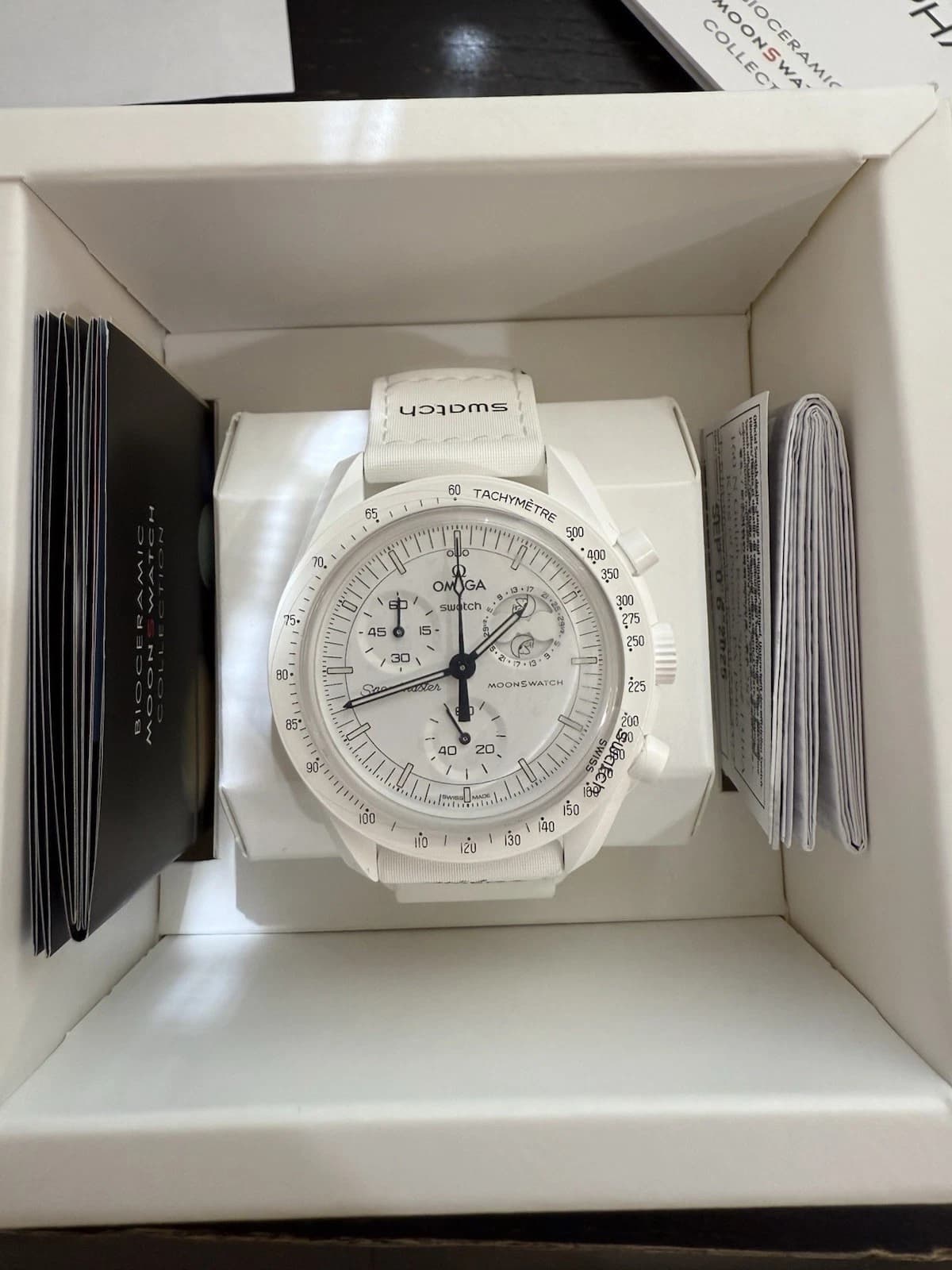 Swatch OMEGA x Swatch MoonSwatch SO33W700