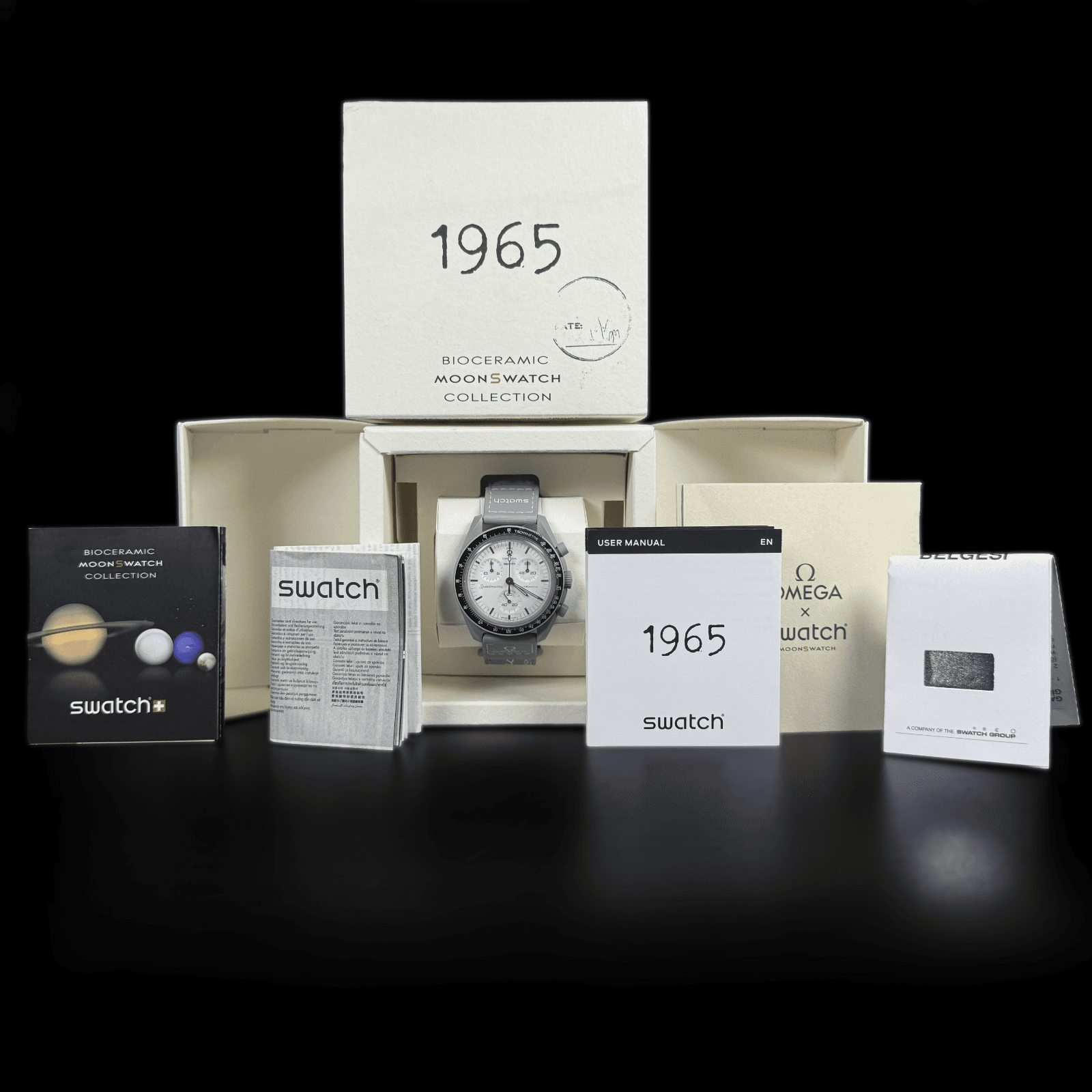 Omega x Swatch MoonSwatch SO33M106