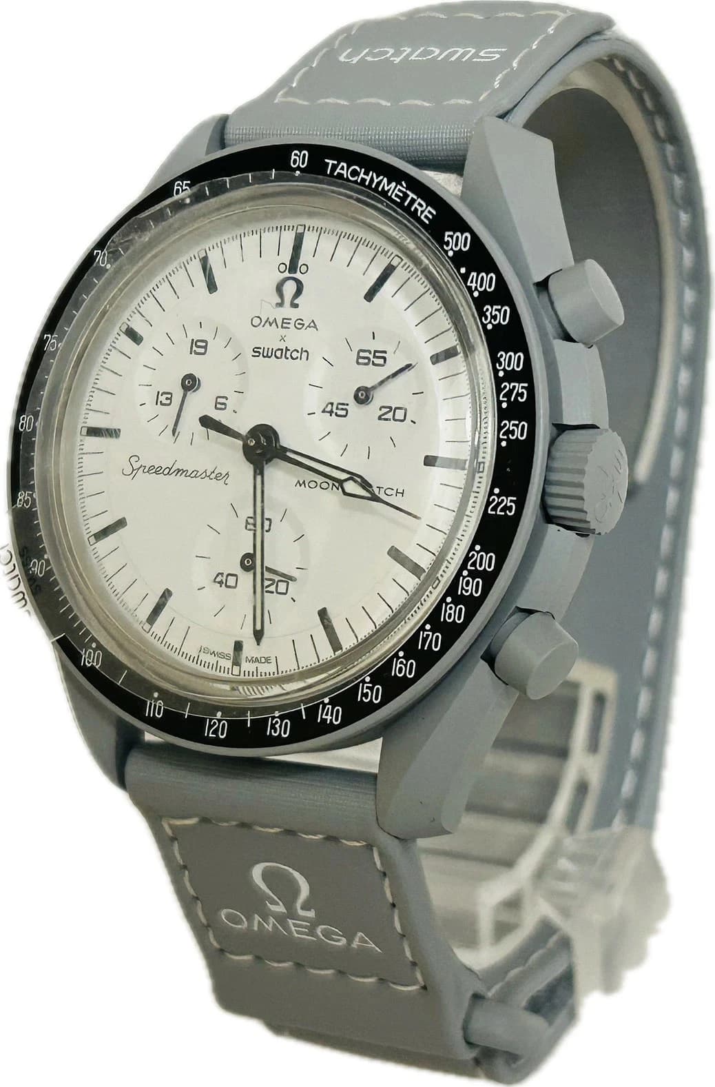 Omega Speedmaster Mission To The Moon SO33M106
