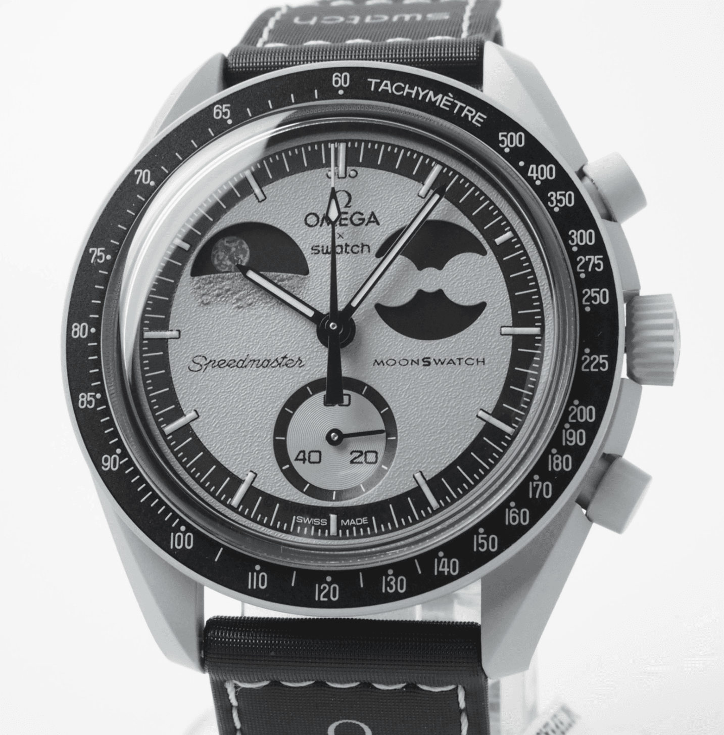 Omega x Swatch MoonSwatch SO33M700