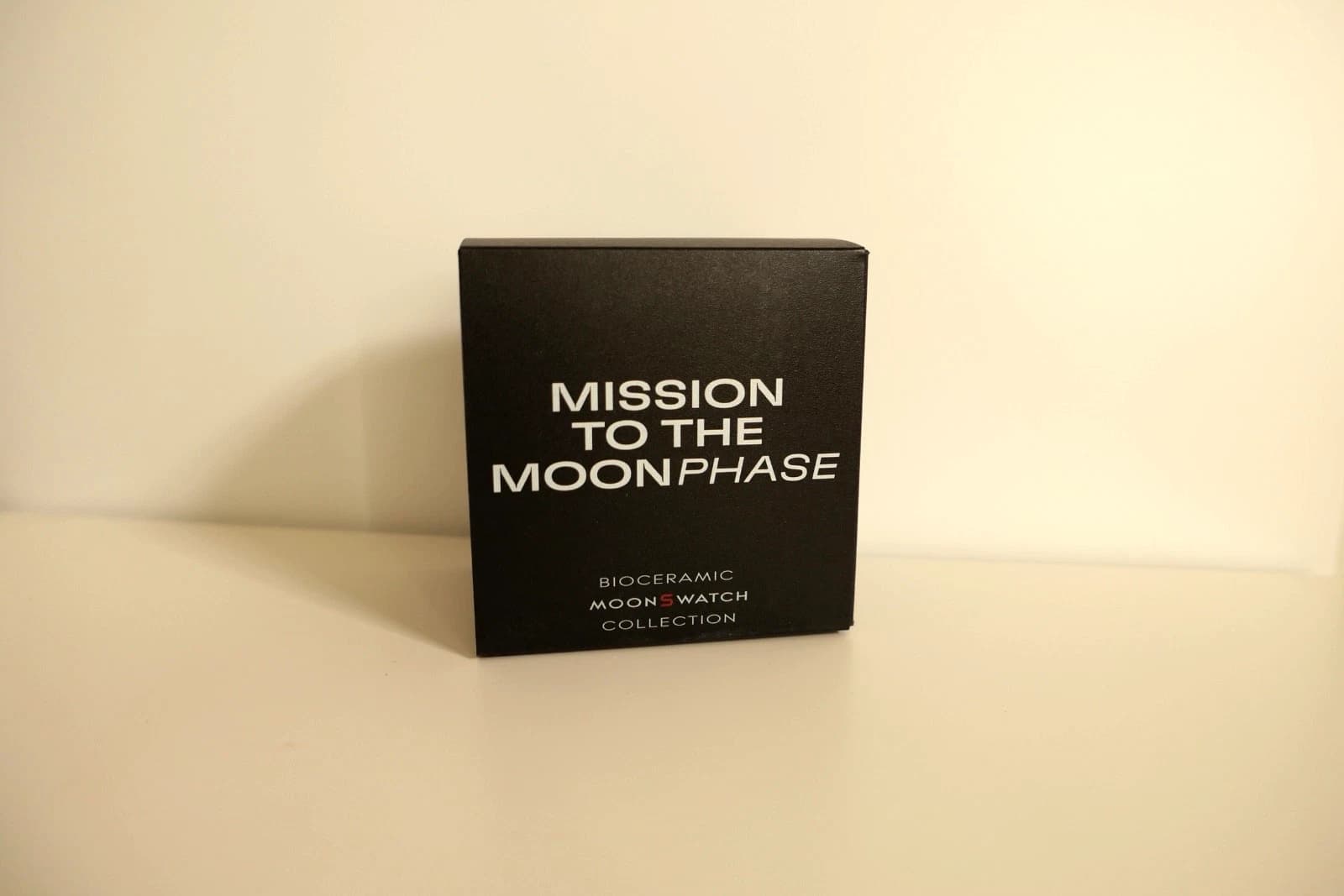 Swatch OMEGA x Swatch MoonSwatch SO33B700