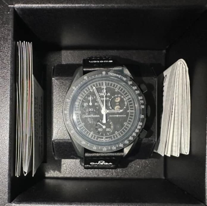 Swatch Bioceramic SO33W700