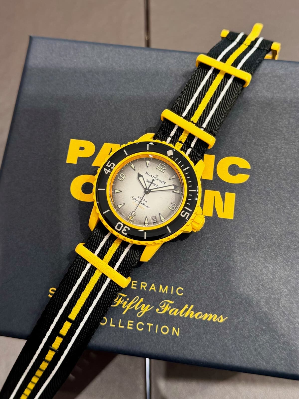 BlancpainXSwatch Pacific Ocean SO35P100