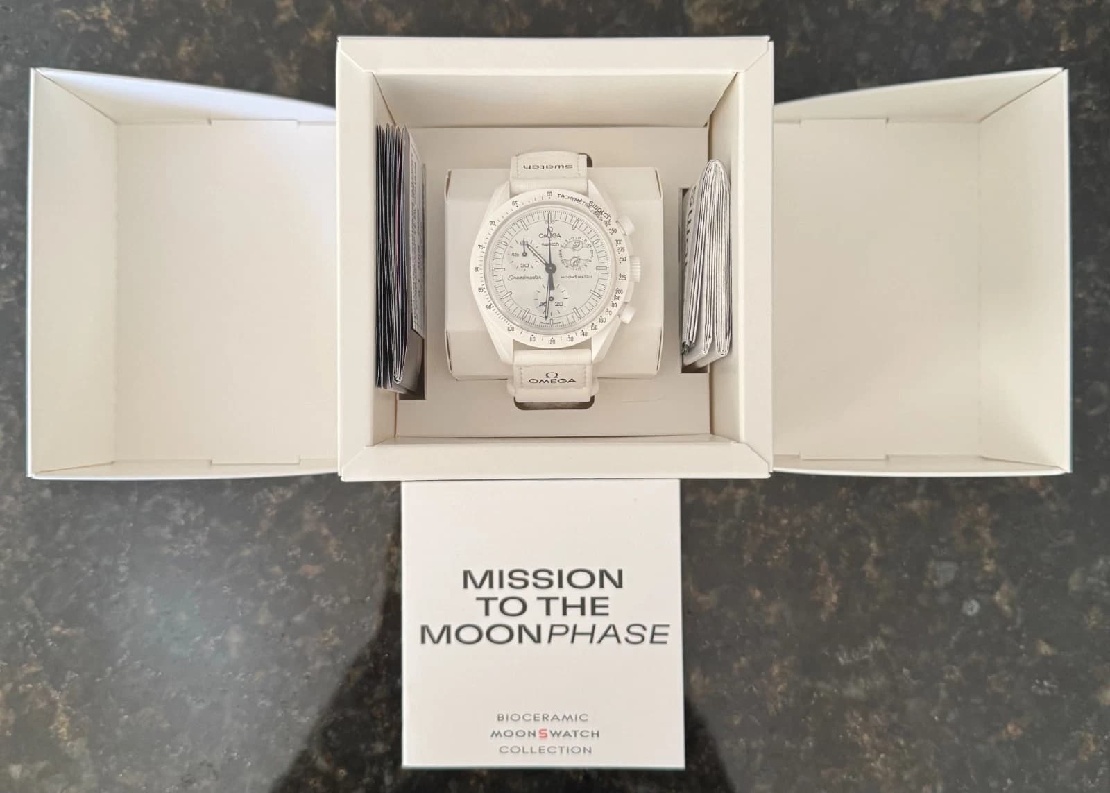 Swatch OMEGA x Swatch MoonSwatch SO33W700