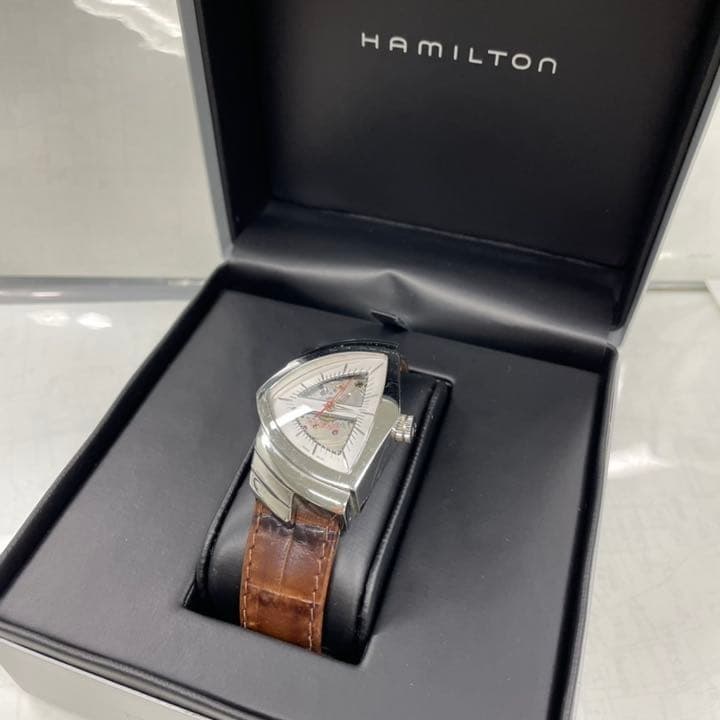 Hamilton Ventura H245150