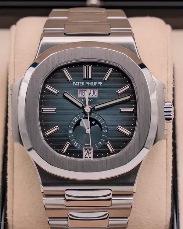 Patek Philippe Nautilus 5726/1A-014