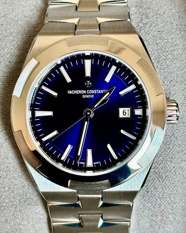 Vacheron Constantin Overseas 4600V/200A-B980